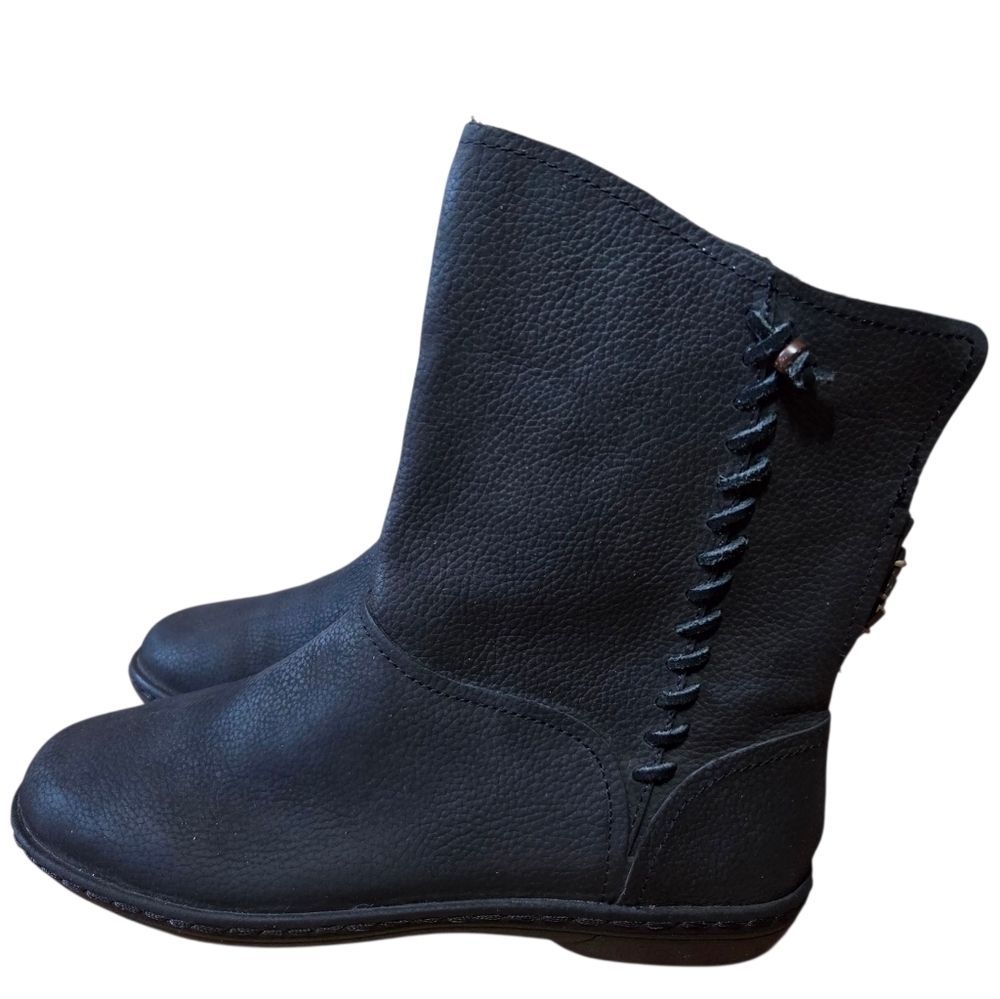 Olukai Women's "O Waho" Black Boho Leather Boots Whipstitch Detail Size 7 EU 37